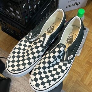 Vans Men's dark green and White Checkered Slip-On Sneakers